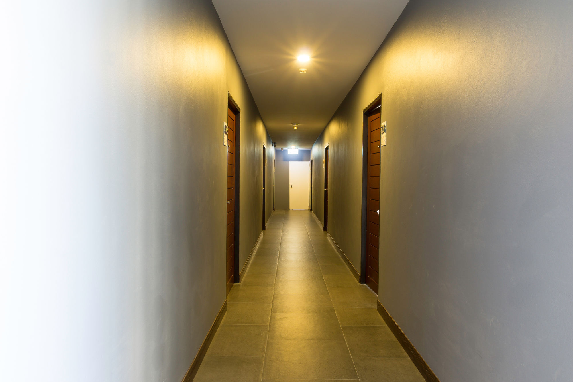C Cha-Am Hotel Buitenkant foto