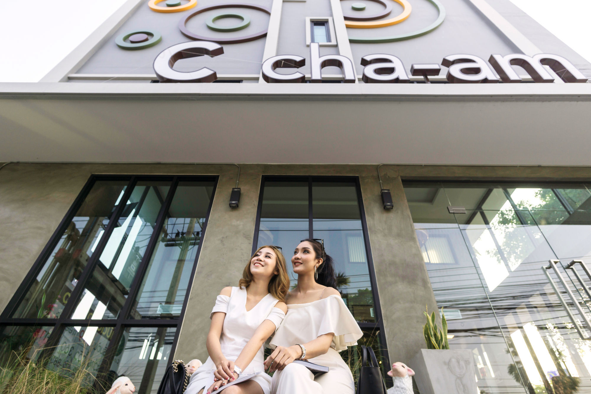 C Cha-Am Hotel Buitenkant foto